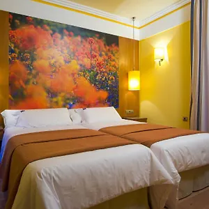 Hotel Gran Via 44